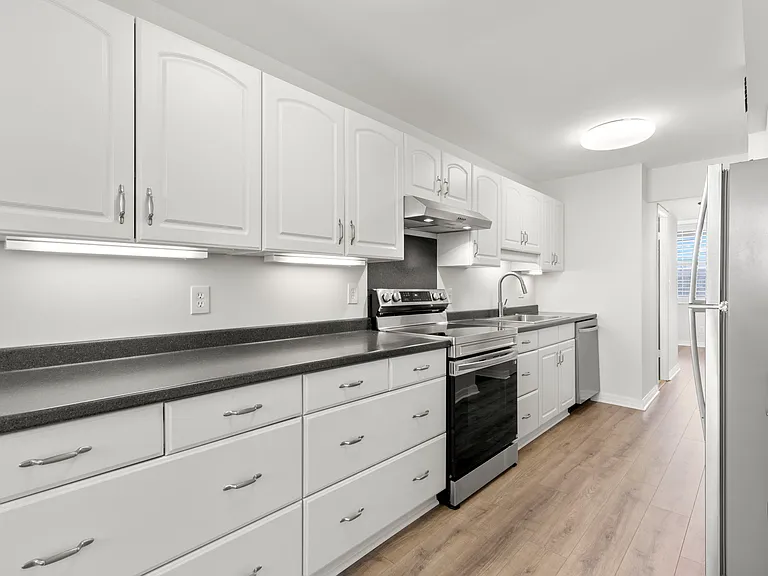 4890 Bay St NE #330 — Photo 10