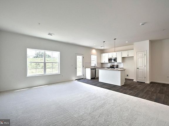 4th image of 7857 Briarwood Dr