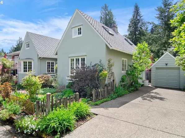 2148 SW Edgewood Rd, Portland, OR 97201