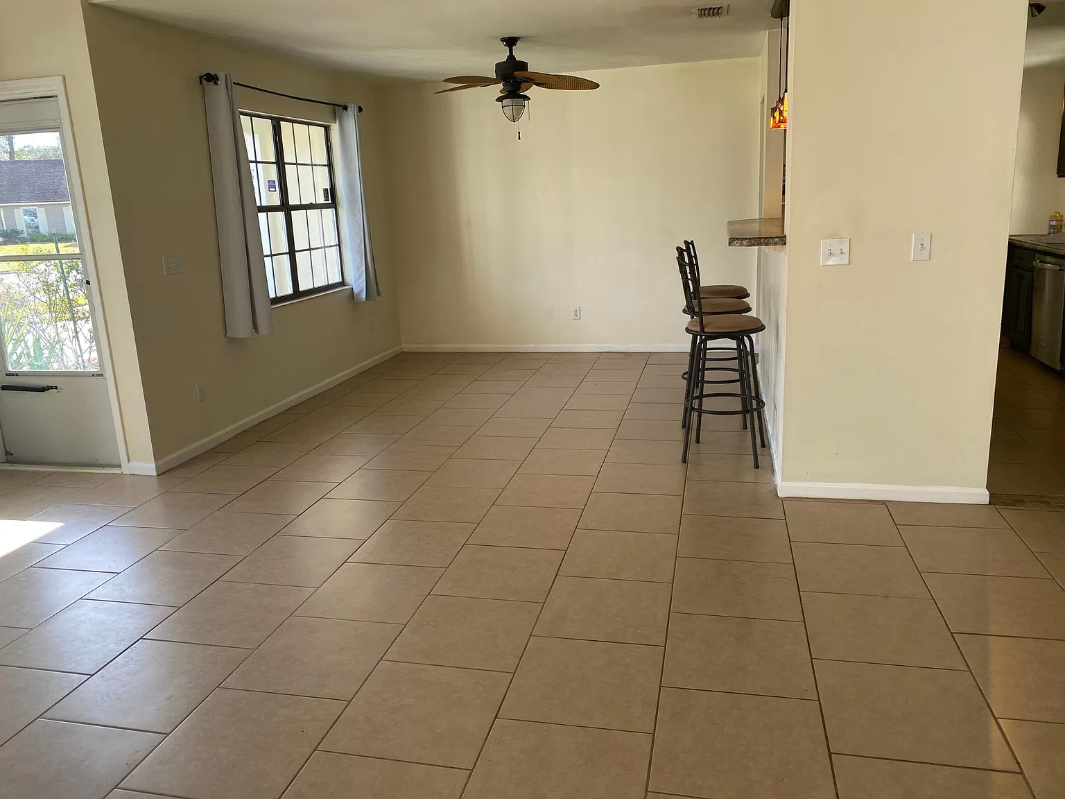 14157 Drakes Point Dr — Photo 4