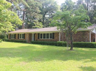 109 E Club Dr, Thomasville, GA 31792