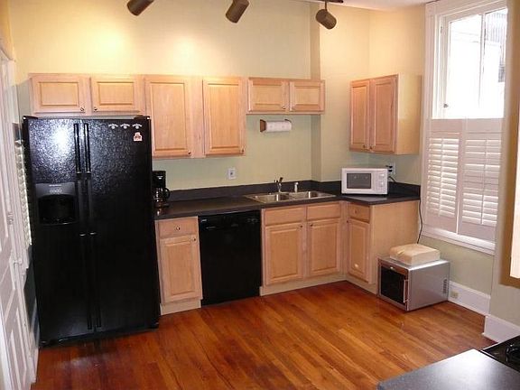 4th image of 2024 Bonnycastle Ave