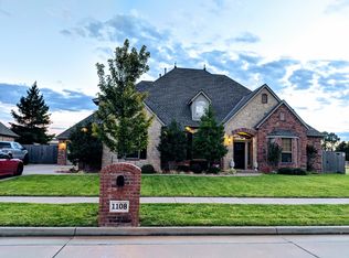 1108 Canteberry Dr, Yukon, OK 73099