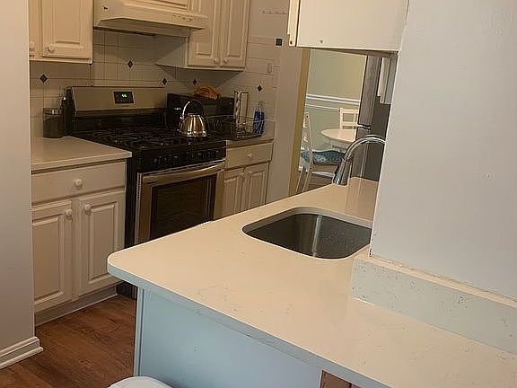5th image of 5933 Quantrell Ave APT 202
