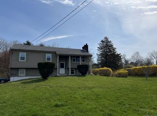 69 Whisconier Rd, Brookfield, CT 06804