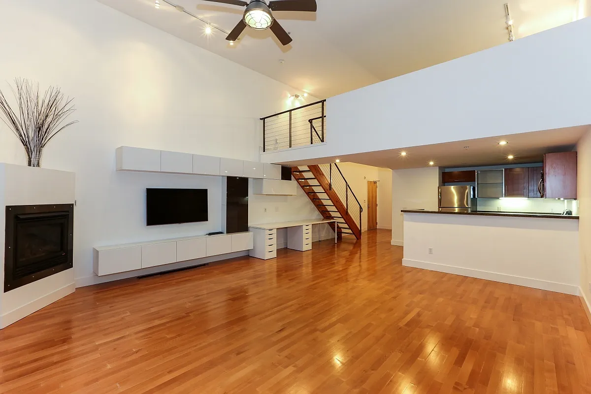 1 bed, 2.0 bath, 1100 sqft, $4,600 — Photo 4