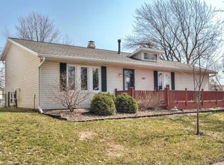 1107 Dillon Dr, Normal, IL 61761