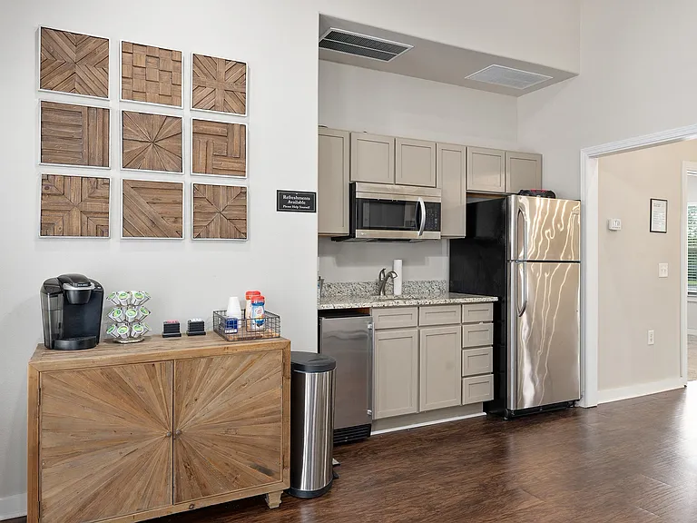 Maple Village Apartments — Photo 30