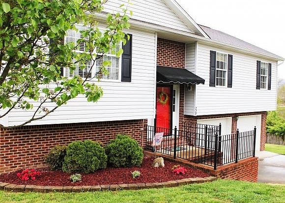 1st image of 227 Stone Edge Cir