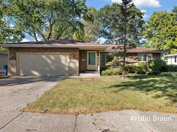 1448 Marlboro Rd, Muskegon, MI 49441