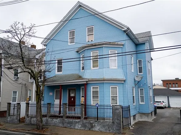 182-184 Laurel Hill Ave, Providence, RI 02909