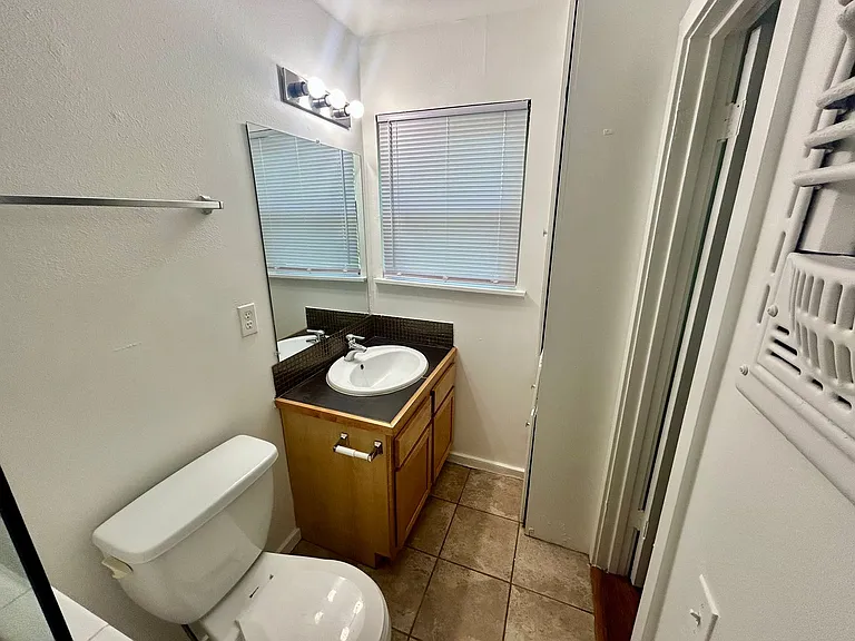 Park Place Apartments — Photo 32