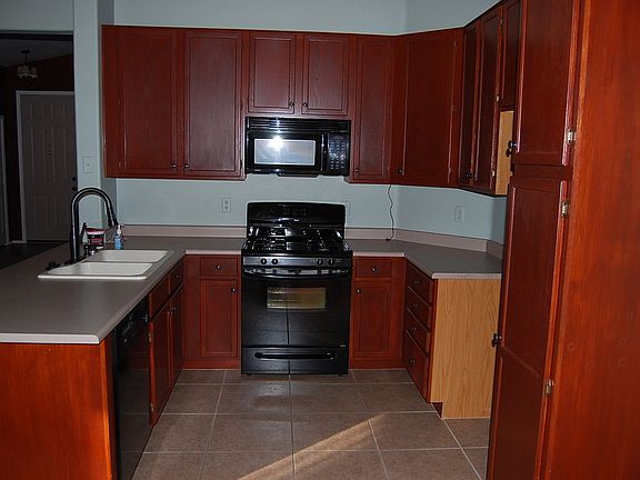 4th image of 6693 W Shannon St