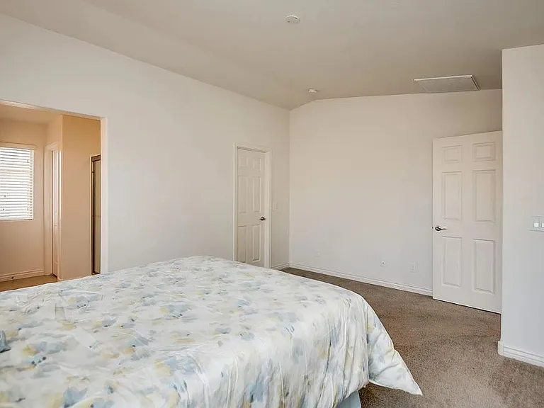 7934 S Abbey Ln — Photo 14