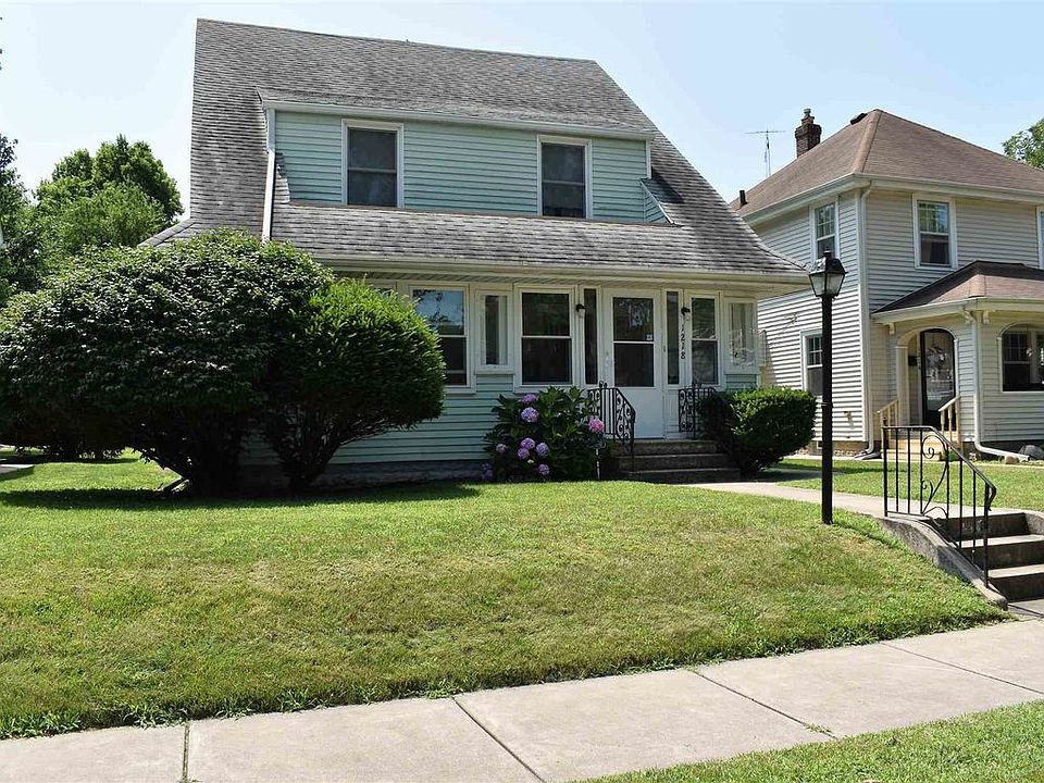 1st image of 1218 E Victoria St
