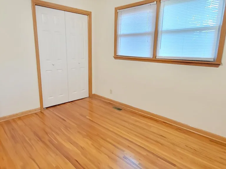 14411 W Maple St — Photo 26