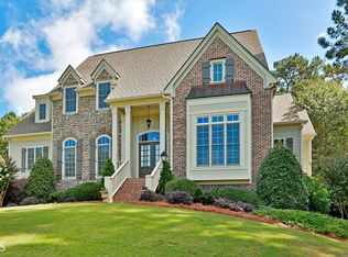 400 Highgrove Dr, Fayetteville, GA 30215