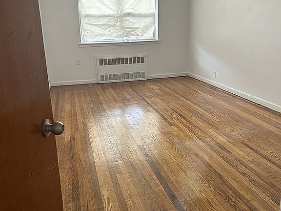 5th image of 1122 E 57th St Floor 1