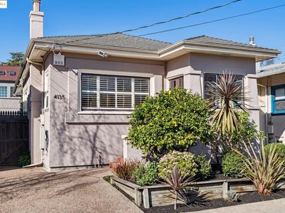4135 Emerald St, Oakland, CA, 94609