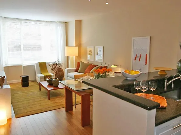 320 W 38th St, New York, NY