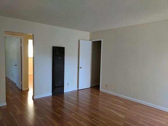 4th image of 1416 Calle Oriente APT 1