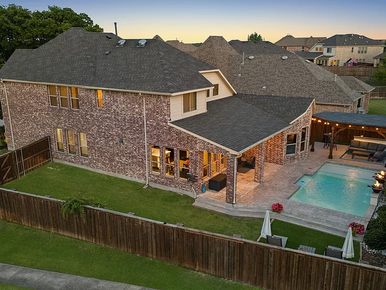 7909 Bonham Cv — Photo 39