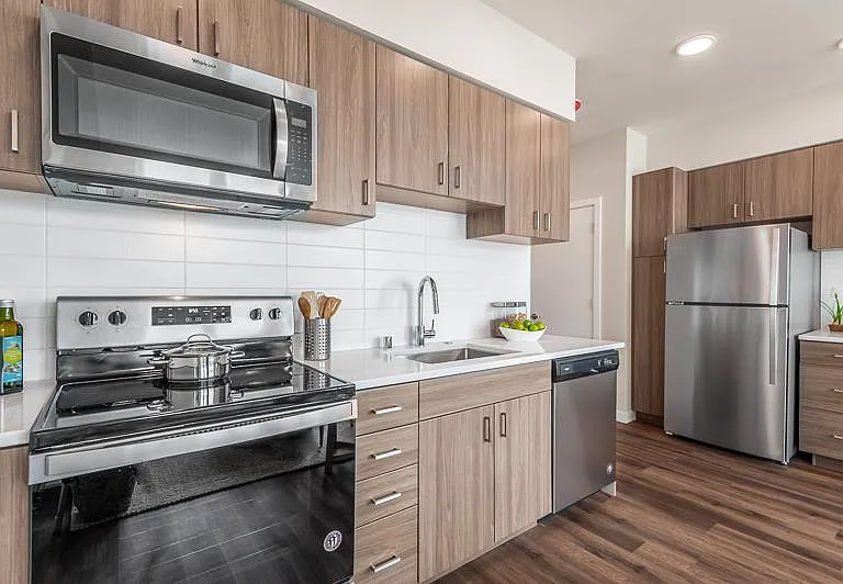 Marquee Apartments — Photo 18