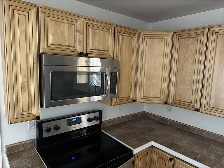 8940 Bay Dr — Photo 26