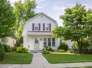 1407 University Ave, Grand Forks, ND 58203