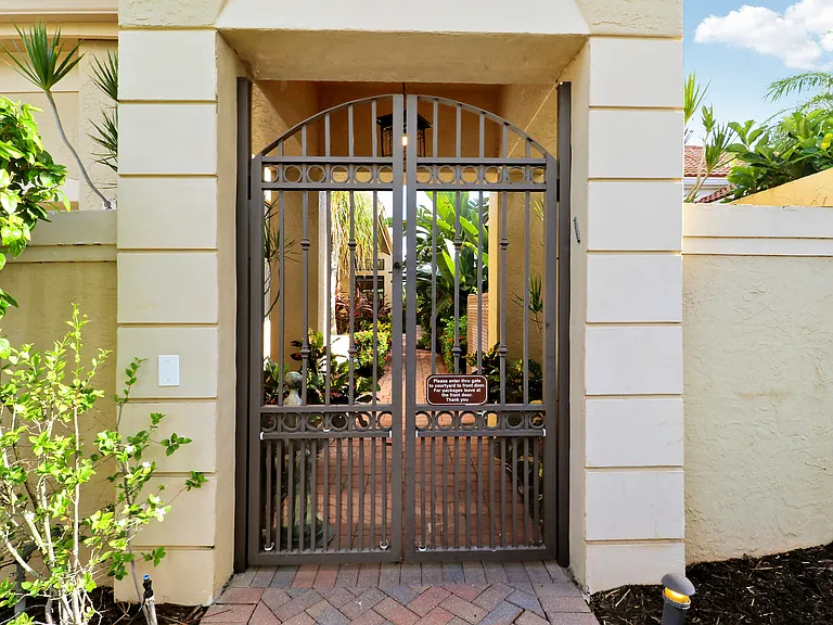 210 Coral Cay Ter — Photo 8