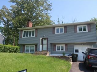 6 Congress Dr, Washingtonville, NY