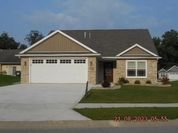 508 Williamson Cir, Angola, IN 46703