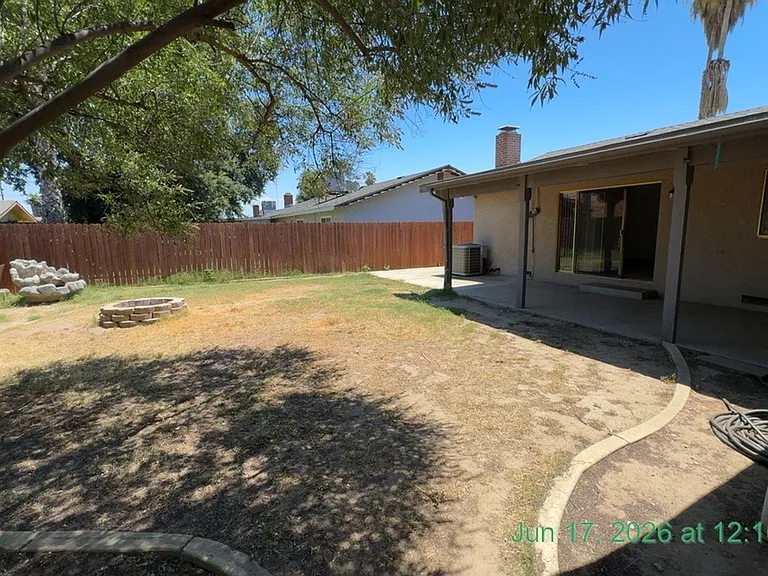 3504 W Cutler Ave — Photo 24
