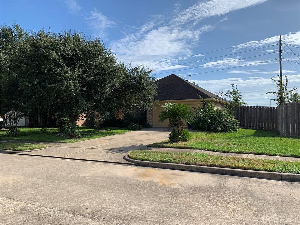 1st image of 4715 Park Breeze Dr