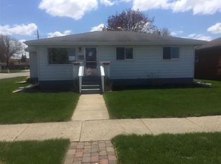 803 W 11th St, Mishawaka, IN 46544