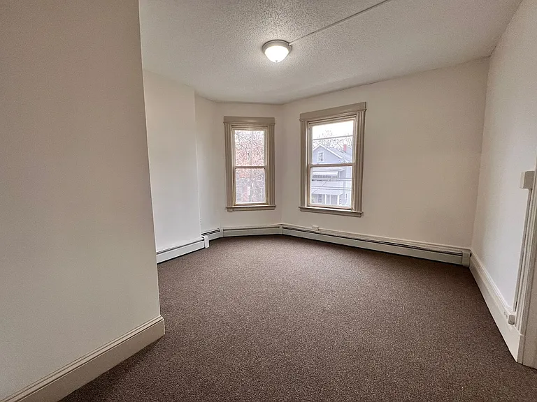 35-37 Bond St — Photo 11