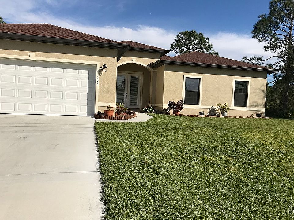 1st image of 608 Desoto Ave