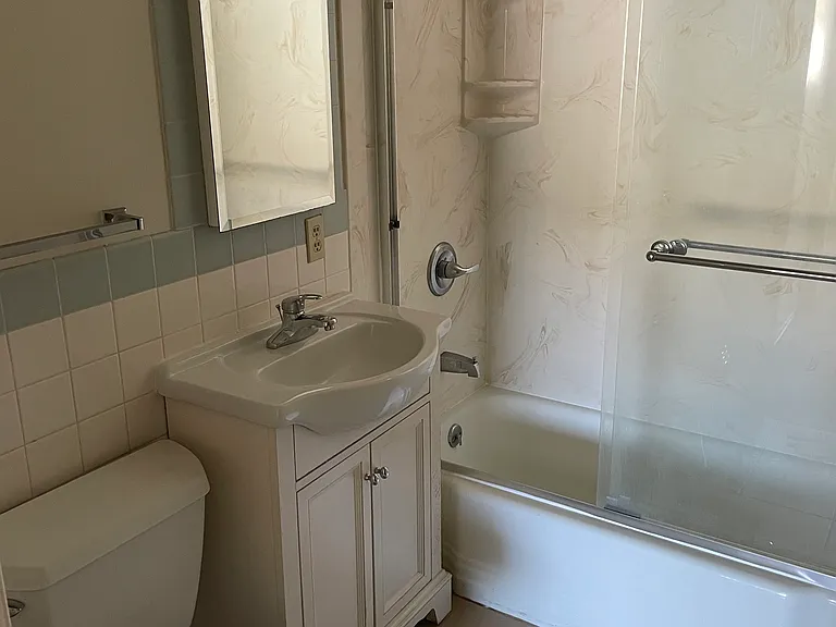 2033 Haste Street — Photo 23