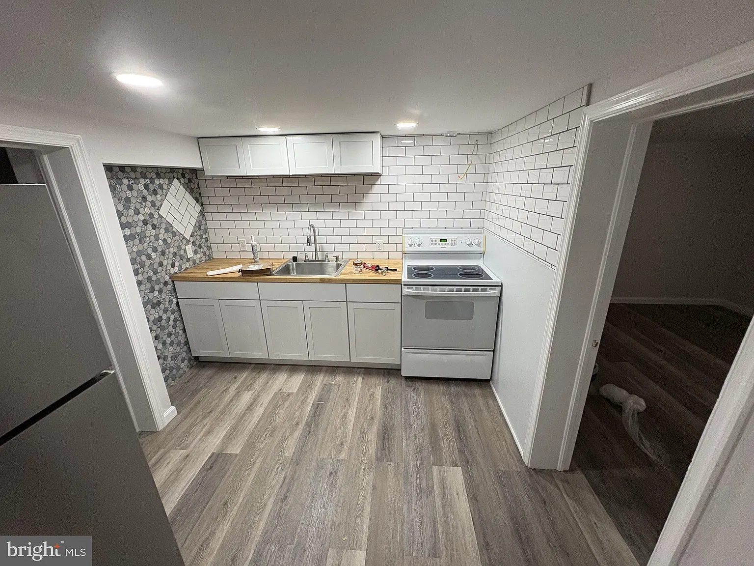 2 bed, 1.0 bath, 700 sqft, $2,000 — Photo 3
