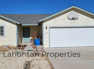 20 Sheltered Hills Dr, Yerington, NV 89447