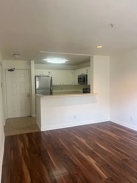 8889 Caminito Plaza Centro — Photo 2