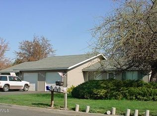 4305 W Viola Ave, Yakima, WA 98908