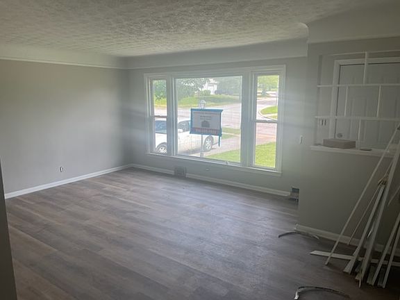 4th image of 4552 Merrygold Blvd