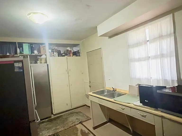 740 Valencia St — Photo 7