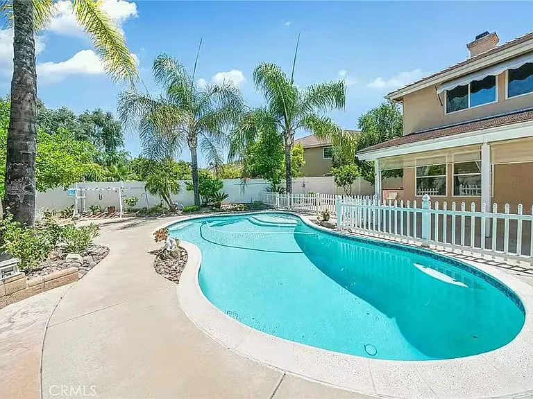 39647 Dartanian Pl — Photo 1
