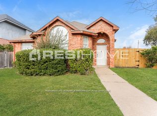 2433 Baretta Dr, Mesquite, TX 75181