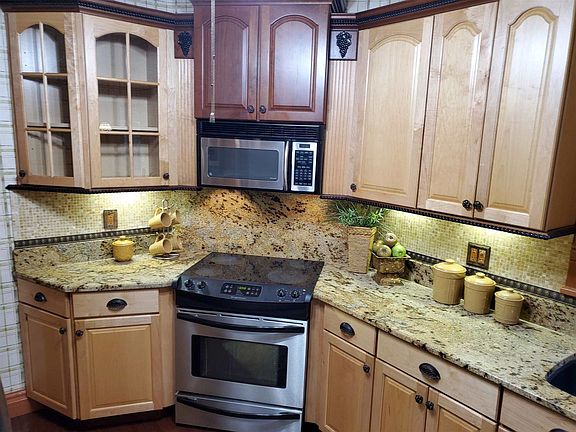 2nd image of 1136 E Beardsley Ave