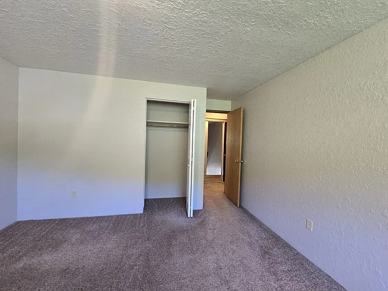 124 Atkinson Ct #15 — Photo 9
