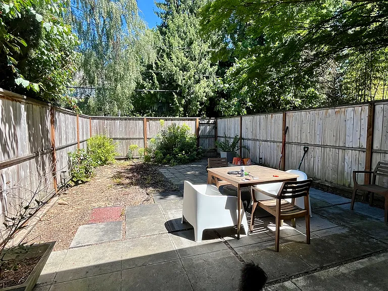 5214 N Williams Ave — Photo 19