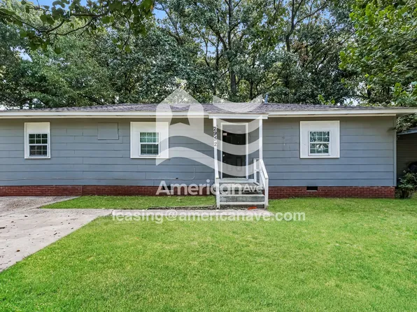 2952 Woodside Dr, Jackson, MS 39212